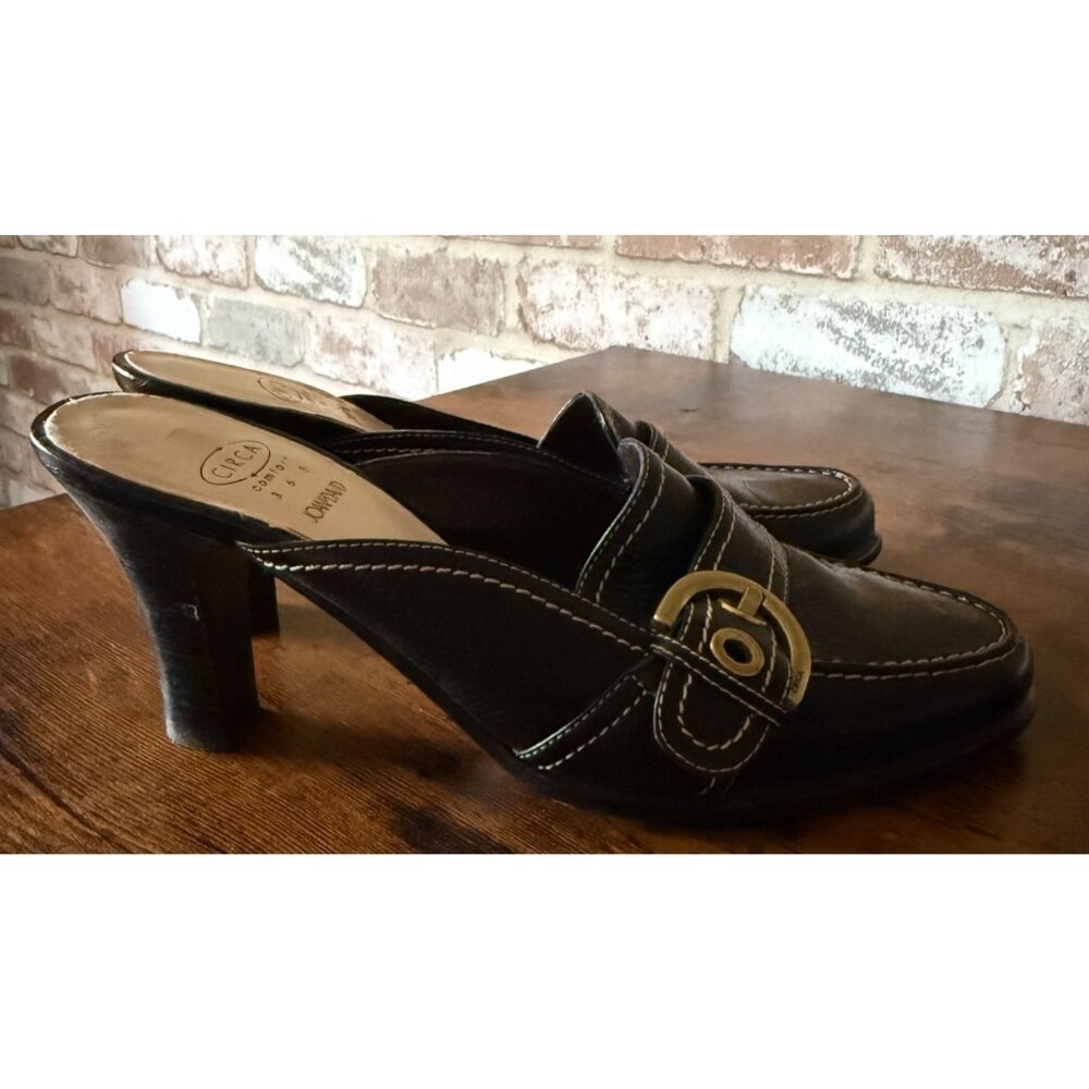 Vintage Circa Joan & David Black Leather Heeled Loafers With Gold Accent Buckles